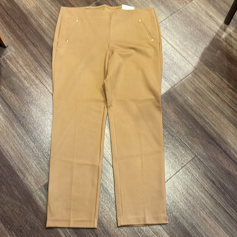 NWT Chico’s Pant - Picture 2 of 8